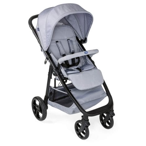 Chicco Multiride Todoterreno es una silla de paseo ligera que puede ser utilizada desde los 0 meses hasta los 22 kg de peso. Este carrito compacto y reclinable cuenta con ruedas antipinchazos, un fácil sistema de plegado, una capota para proteger del sol y la lluvia, y está disponible en color gris claro. Se vende en paquetes de una unidad.