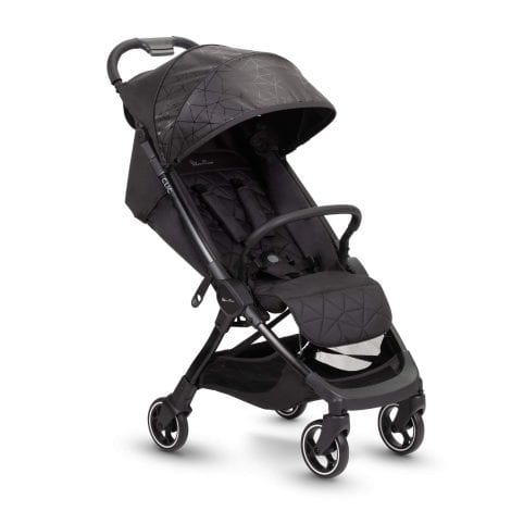 Cochecito Clic de Silver Cross: un práctico y portátil carro de bebé con una cabina compacta, ideal para pasar del primer pliegue de bebé al niño pequeño, de peso ligero y en color negro.